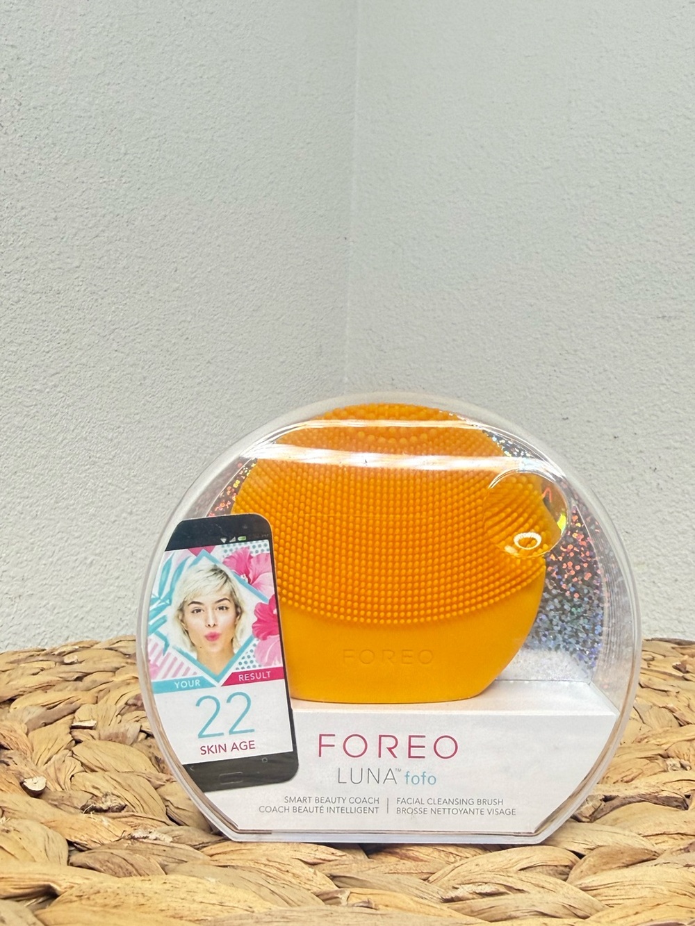 NWT FOREO LUNA fofo Sunflower Yellow Facial Cleansing Device